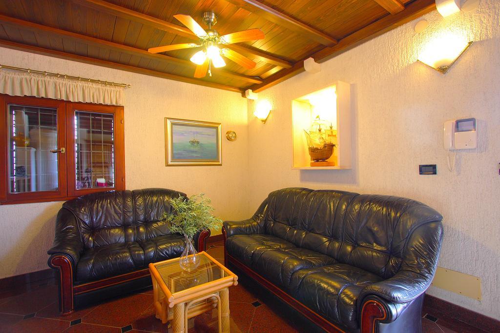 Holiday Home Olea - Sun, Sea, Sport & Comfort Splitska Habitación foto