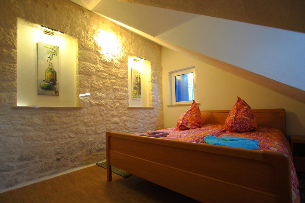 Holiday Home Olea - Sun, Sea, Sport & Comfort Splitska Exterior foto